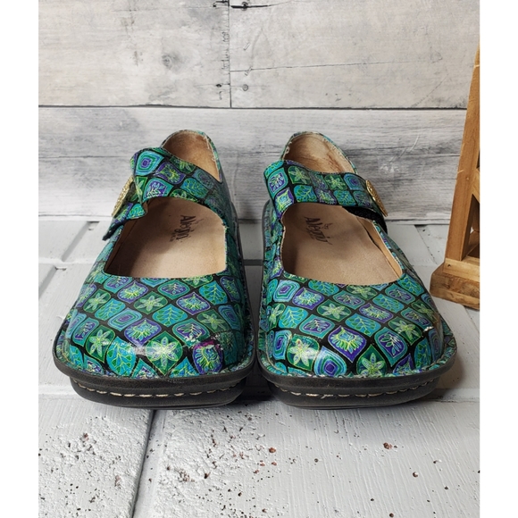 Alegria Paloma Gold Leaf - Picture 3 of 8